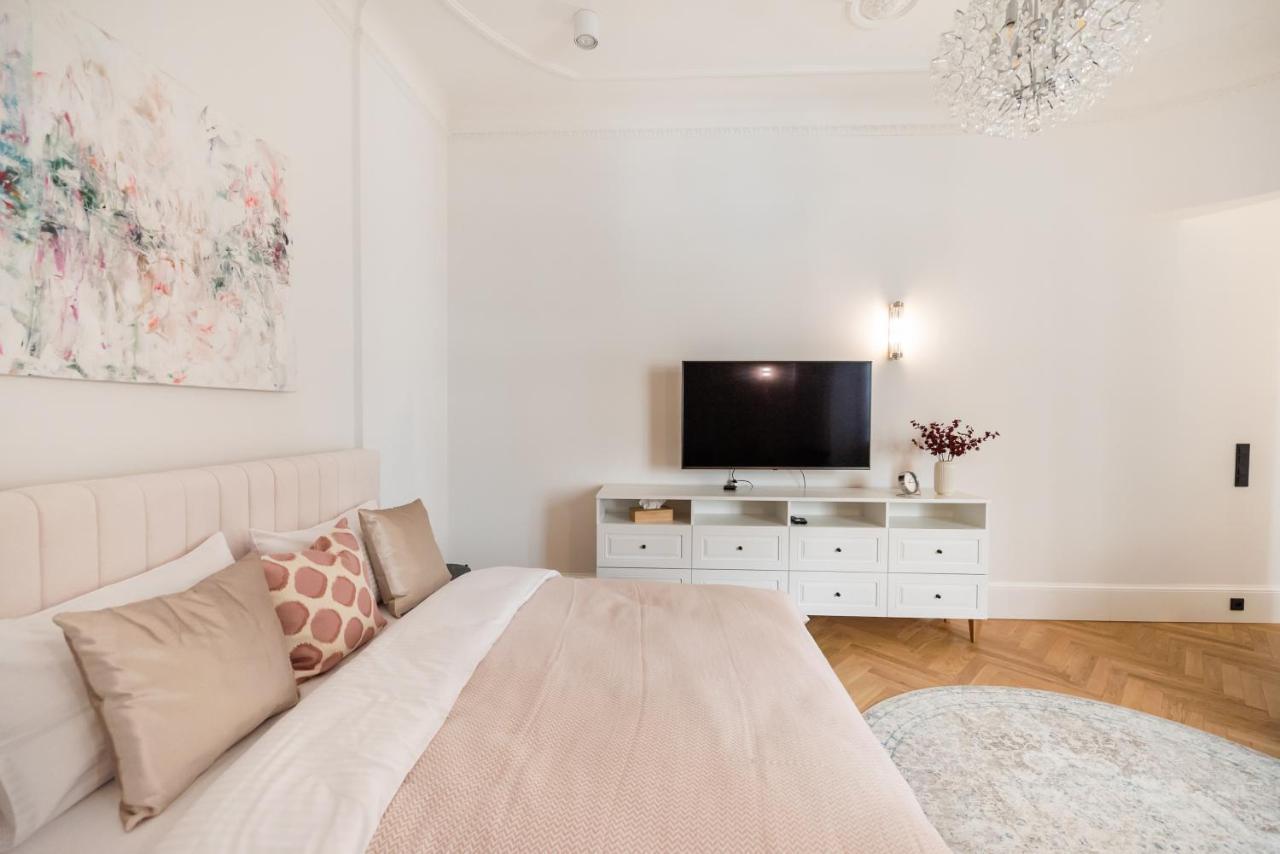 Apartment Premium Center