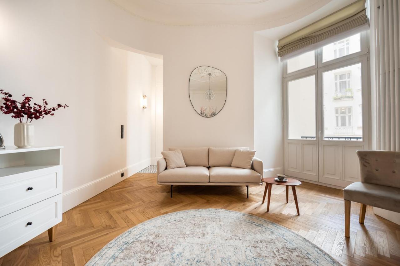 Apartment Premium Center